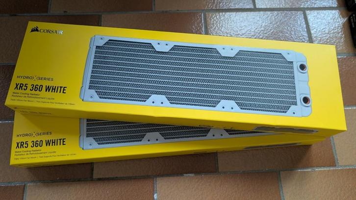 2x Corsair Hydro X Series XR5 360 White Radiator, Computers en Software, Computerkoelers, Zo goed als nieuw, Waterkoeling, Ophalen