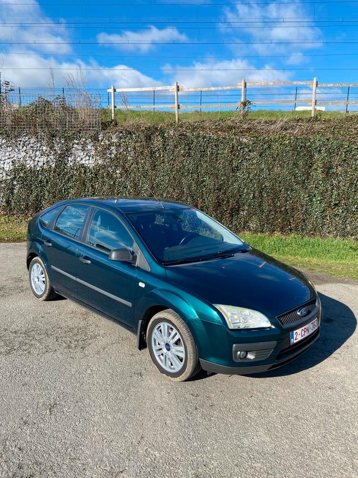 Ford Focus 1.6 benzine 78k km, Auto's, Ford, Focus, Trekhaak, Benzine, Euro 4, 5 deurs, Handgeschakeld, Groen, Voorwielaandrijving