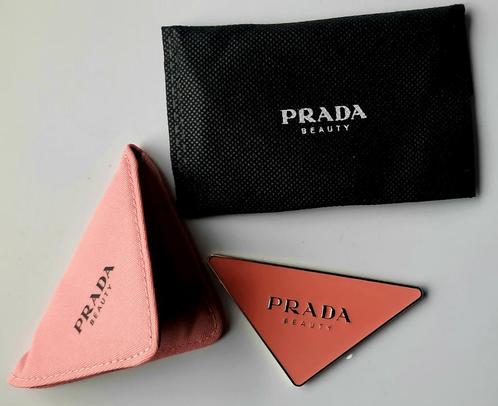 Super leuke (make-up) spiegel Gucci Prada, Handtassen en Accessoires, Uiterlijk | Cosmetica en Make-up, Nieuw, Make-up, Roze, Ophalen of Verzenden