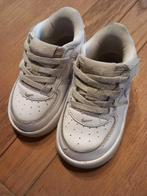 Nike schoentjes maat 23,5, Kinderen en Baby's, Kinderkleding | Schoenen en Sokken, Ophalen of Verzenden, Gebruikt