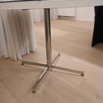 Table à manger avec 4 chaises assorties, Enlèvement