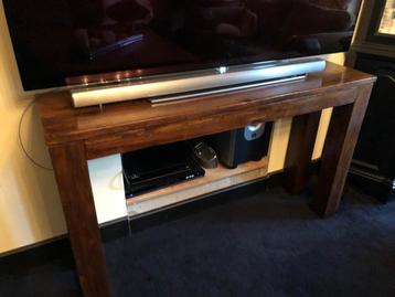 ZWARE TEAK SIDETABLE - WANDTAFEL - TV-MEUBEL 140 cm. FLAMANT beschikbaar voor biedingen