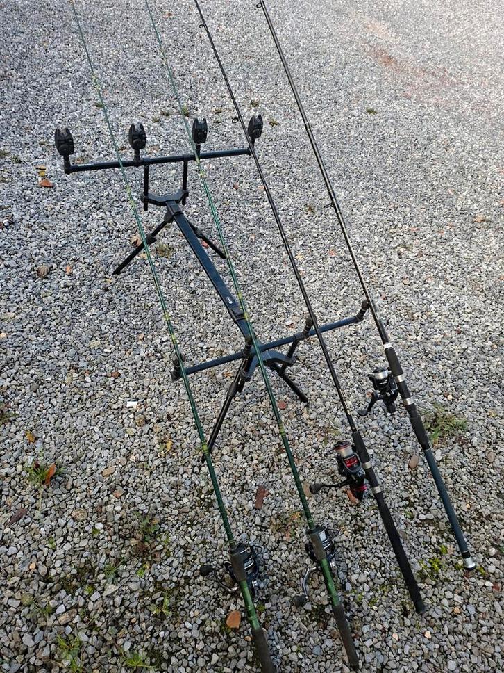 Zeer groot lot visgerief 8 hengels, Watersport en Boten, Hengelsport | Algemeen, Zo goed als nieuw, Complete hengel, Ophalen