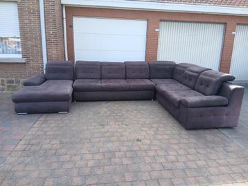 Grote hoekzetel voor 10personen beschikbaar voor biedingen