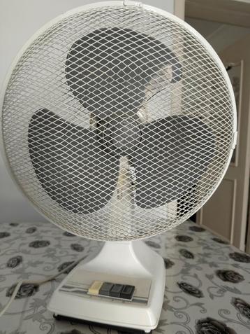 Tafel ventilator - 3 standen - richtbaar - zwenkfunctie beschikbaar voor biedingen