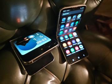 SAMSUNG Z-FLIP 5 OK! 256Gb + un Z-FLIP 3 avec pb écran beschikbaar voor biedingen