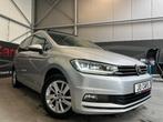 VW TOURAN/1.5 HIGHLINE/Full Led/pano/Adap/Camera/Automaat, Te koop, Zilver of Grijs, Benzine, Dodehoekdetectie