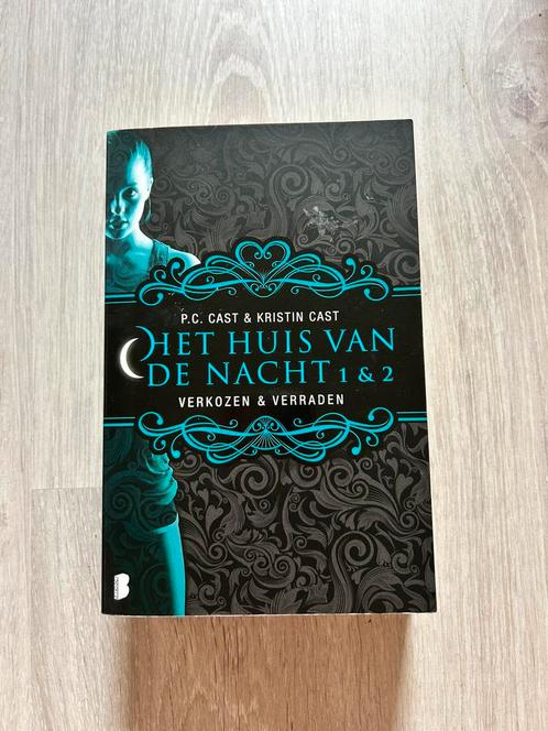 P.C. Cast - verkozen & verraden, Boeken, Fantasy, Zo goed als nieuw, Ophalen