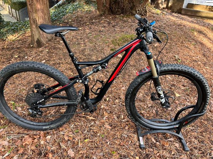 MTB Specialized Stumpjumper M - roues carbone, Vélos & Vélomoteurs, Vélos | VTT & Mountainbikes, Utilisé, Autres marques, VTT tout suspendu