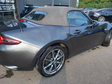 Mazda MX-5 1998cc met airco en soft dak beschikbaar voor biedingen