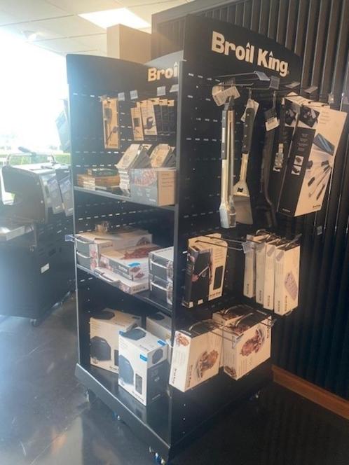 Broil King BBQ-accessoires – Superdeal mét Winkelrek op Wiel, Tuin en Terras, Gasbarbecues, Nieuw, Ophalen