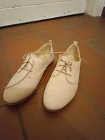 Clarks schoenen maat 36, Schoenen met lage hakken, Beige, Ophalen of Verzenden, Zo goed als nieuw