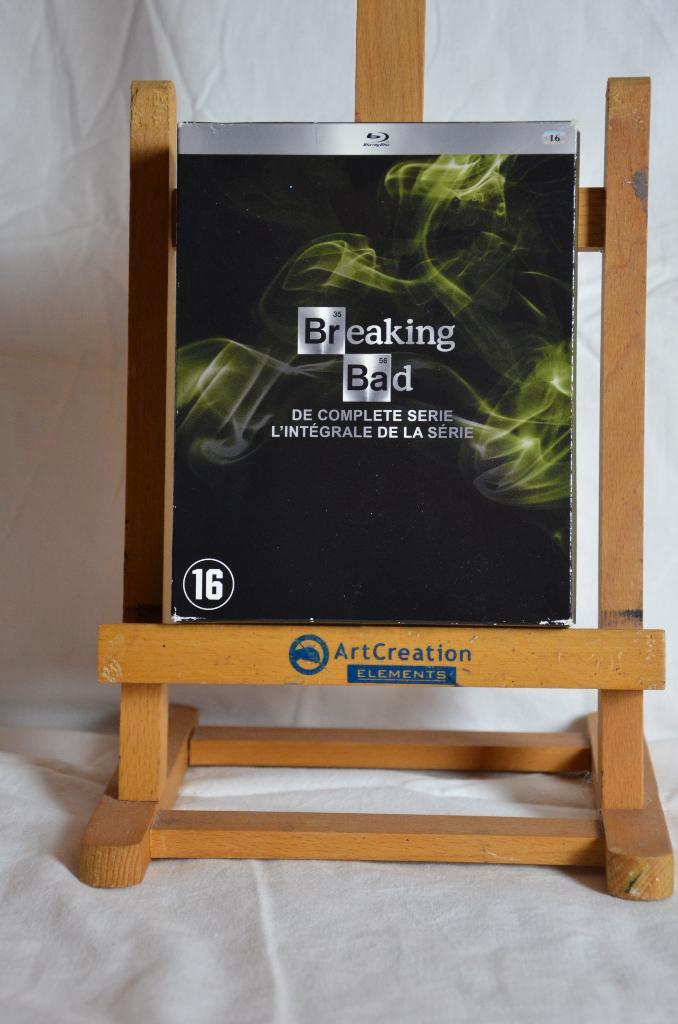 -	Breaking bad – Bluray (Complete reeks), CD & DVD, Blu-ray, Comme neuf, Thrillers et Policier, Coffret, Enlèvement ou Envoi