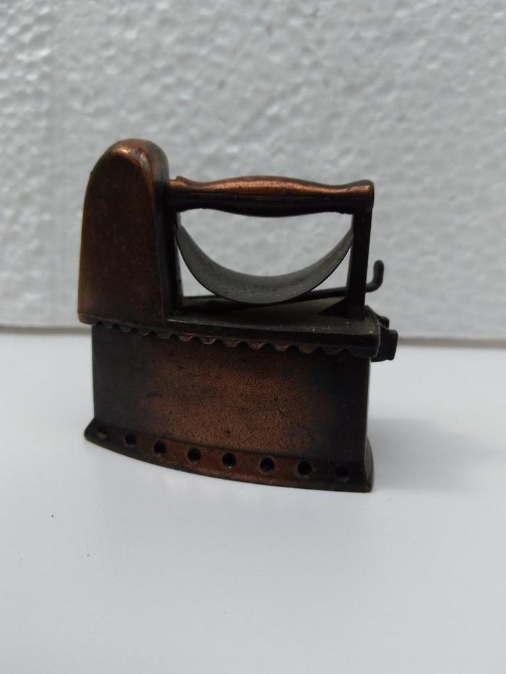 Puntenslijper strijkijzer miniatuur, Verzamelen, Overige Verzamelen, Gebruikt, Ophalen of Verzenden