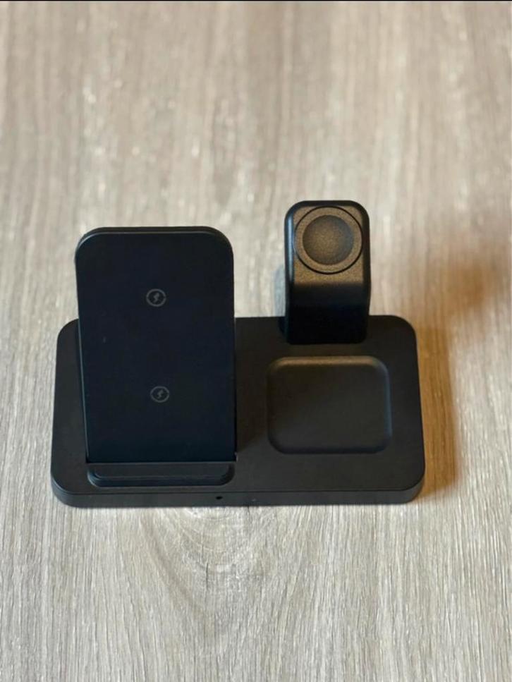 3-in-1 Draadloos Oplaadstation, Telecommunicatie, Mobiele telefoons | Telefoon-opladers, Nieuw, Apple iPhone, Ophalen of Verzenden