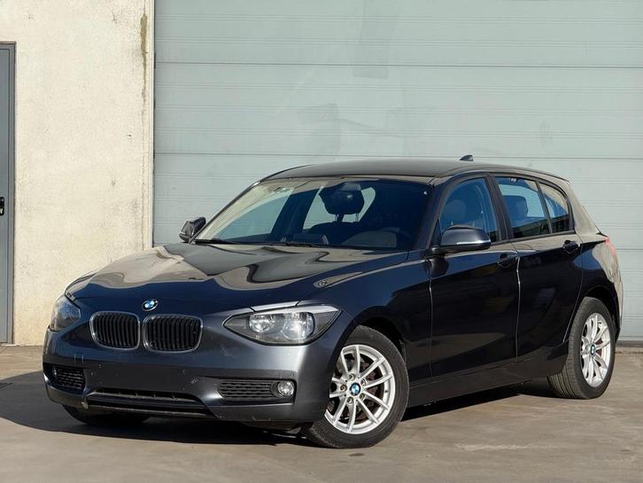 BMW 116d - Automaat, Auto's, BMW, Bedrijf, 1 Reeks, Diesel, Euro 5, 4 deurs, Automaat, Zilver of Grijs, Zwart, Stof, Achterwielaandrijving