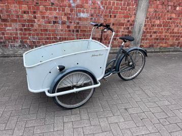 Johnny loco bakfiets beschikbaar voor biedingen