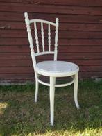 Ancienne chaise Ungvar, Ophalen