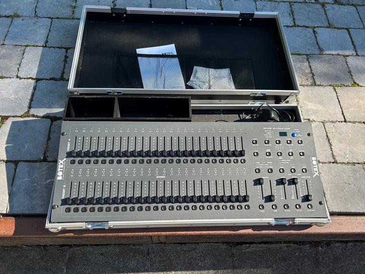 Botex dc 2448 controleur DMX, Muziek en Instrumenten, Licht en Laser, Zo goed als nieuw, Overige typen, Geluidgestuurd, Kleur