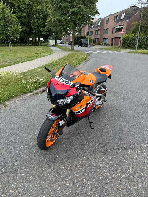 Honda CBR 1000 repsol abs, Motoren, Motoren | Honda, Particulier, Super Sport, meer dan 35 kW, 4 cilinders, Ophalen