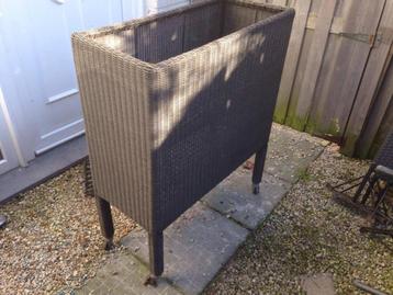 antraciet wicker/rotan bloembak 90x40 107hoog  tuinmeubelen/