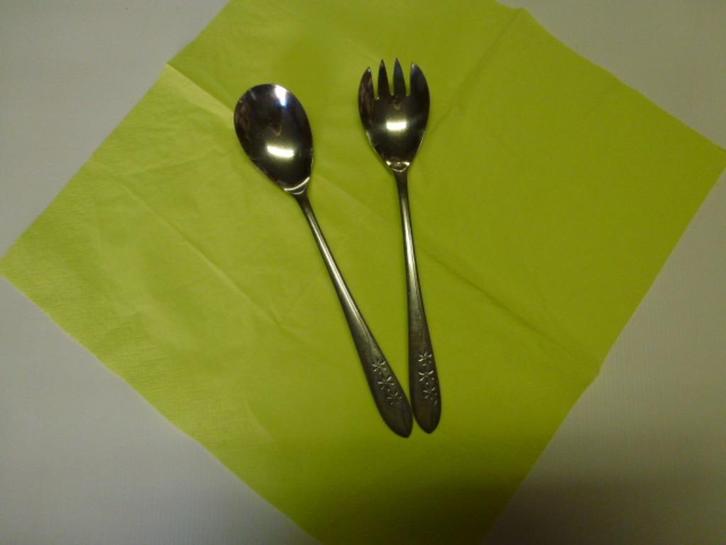 Salade set van waspoeder Tide, Huis en Inrichting, Keuken | Bestek, Zo goed als nieuw, Bestekset, Inox of Chroom, Vaatwasserbestendig