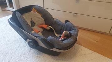 Maxi Cosi et IsoFix beschikbaar voor biedingen