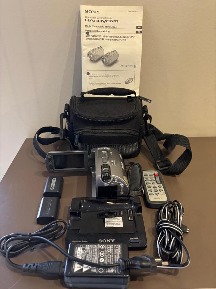 Sony handycam HDD DCR-SR52 30GB - 25x zoom, Audio, Tv en Foto, Videocamera's Digitaal, Zo goed als nieuw, Camera, Harde schijf