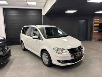 VW TOURAN 1.4 LITER BENZINE/2010/NAVIGATIE/TOP STAAT beschikbaar voor biedingen