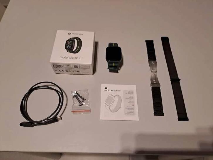 Motorola Moto Fit Watch smartwatch, Bijoux, Sacs & Beauté, Montres connectées, Comme neuf, Étanche, Enlèvement
