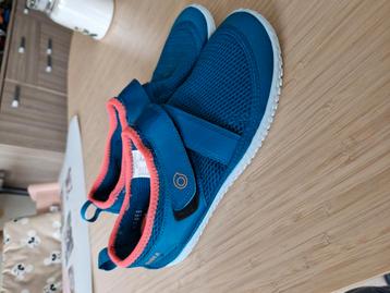 Waterschoenen  beschikbaar voor biedingen