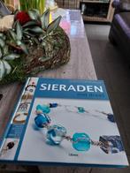 Boek sierraden met draad maken, Hobby en Vrije tijd, Ophalen, Draad