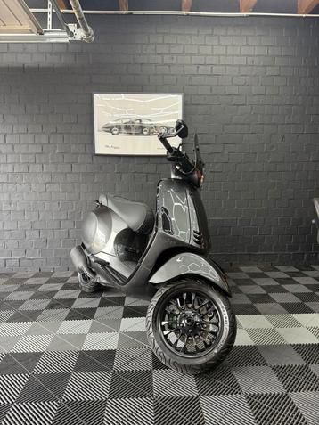 Custom vespa primavera 125cc 2t beschikbaar voor biedingen