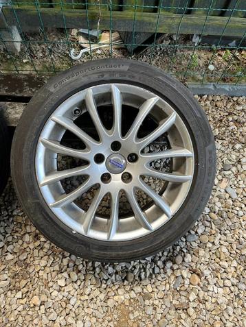 Volvo velgen 17inch beschikbaar voor biedingen