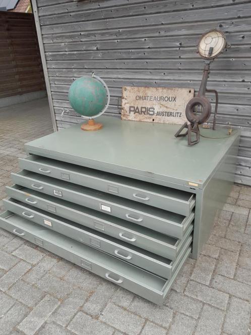 2x Vintage stalen industriele ladenkast tekeningenkast -1970, Antiek en Kunst, Antiek | Meubels | Kasten, Ophalen