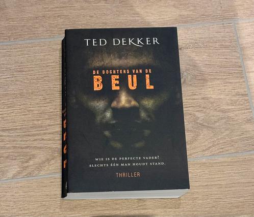 Ted Dekker - De dochters van de beul, Boeken, Thrillers, Zo goed als nieuw, Amerika, Ophalen of Verzenden