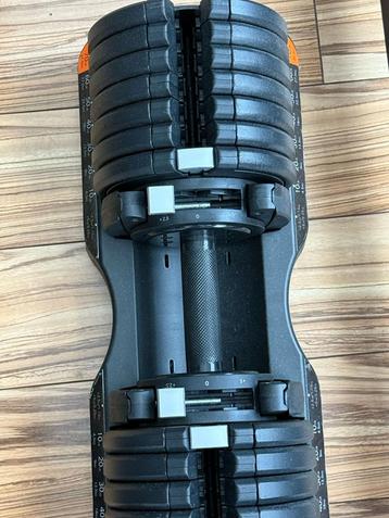 Verschillende fitness apparaturen   beschikbaar voor biedingen