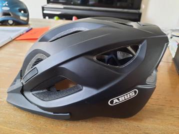 Fietshelm Abus Aduro 2.1 beschikbaar voor biedingen