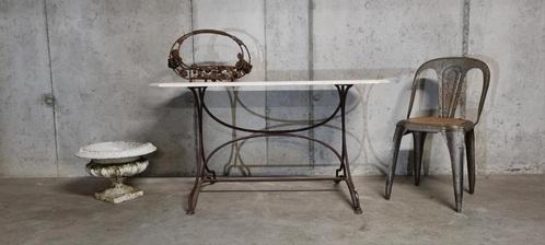 Bauhaus-style table avec plateau en marbre blanche, Antiquités & Art, Antiquités | Meubles | Tables, Enlèvement ou Envoi