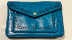 Blauw handtasje met uitgesneden motief, Enlèvement ou Envoi, Comme neuf, Bleu, Sac à main