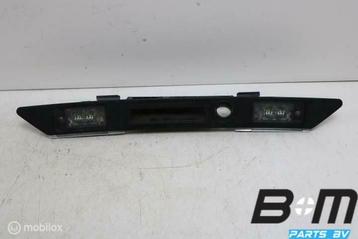 Greeplijst met kentekenverlichting Audi A4 B7 8E0827657E