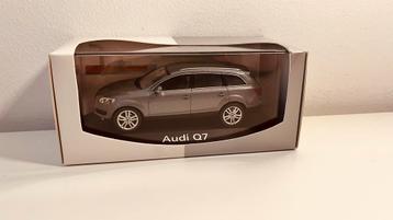 Audi Q7 1/43 beschikbaar voor biedingen
