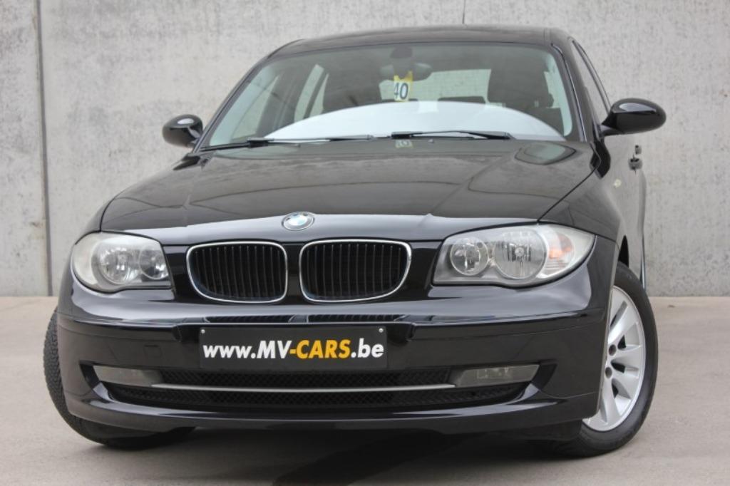 BMW 116i/5-deur/zwart