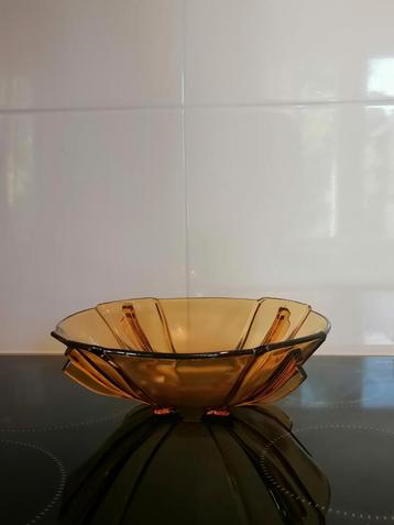 Art Deco..fruit/schaal... Boheems amberkleurig glas  beschikbaar voor biedingen