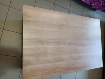 table basse 106 sur 68,5 beschikbaar voor biedingen