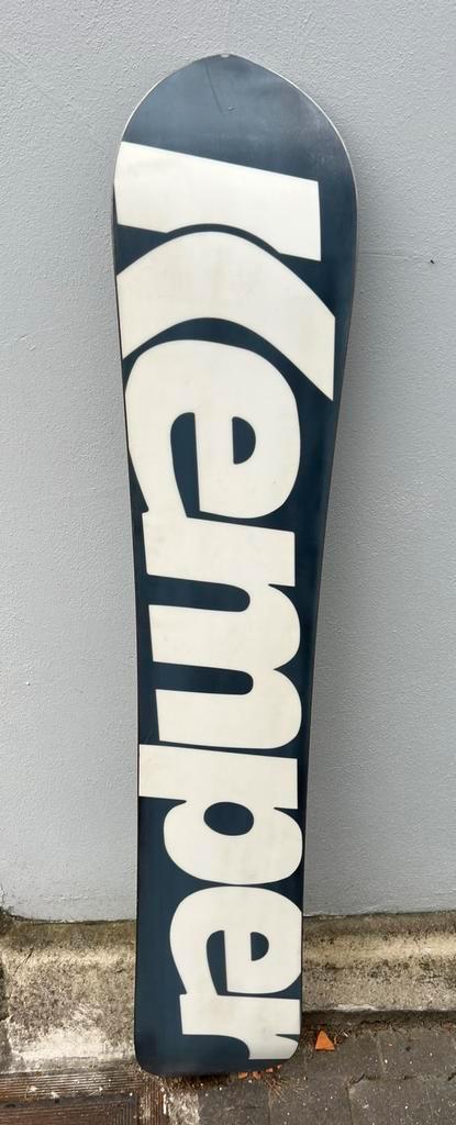 Snowboard Kemper Fantom 162 + bindingen, Sports & Fitness, Snowboard, Comme neuf, Planche, Enlèvement