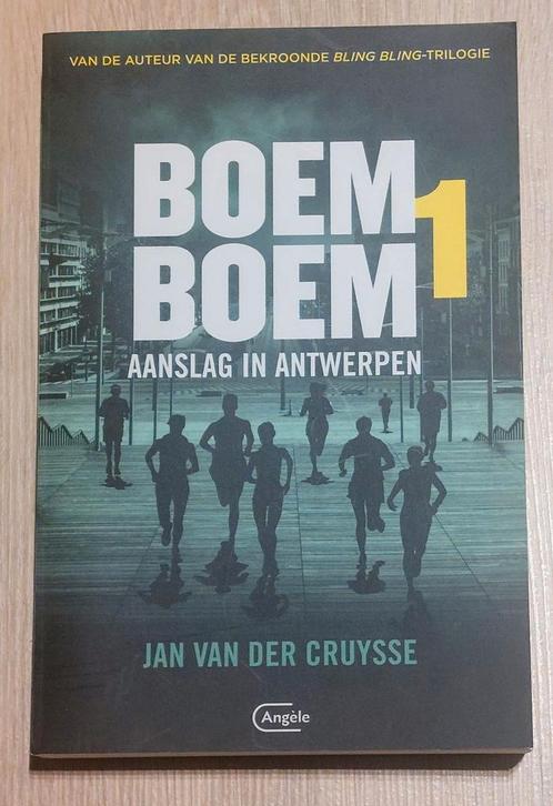 Jan Van der Cruysse - Boem Boem 1, Boeken, Thrillers, Zo goed als nieuw, Ophalen of Verzenden