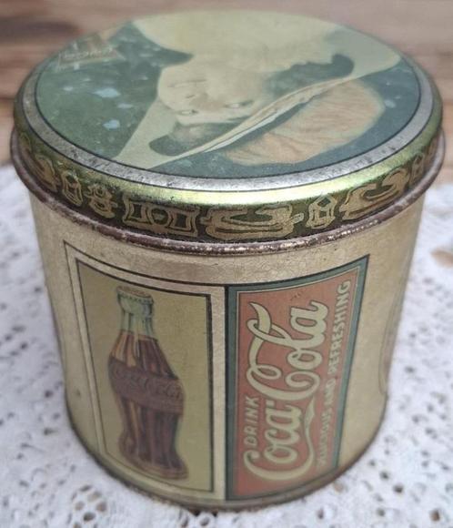Vintage Coca Cola blikje met nostalgische dames, Verzamelen, Blikken, Gebruikt, Overige, Overige merken, Ophalen of Verzenden
