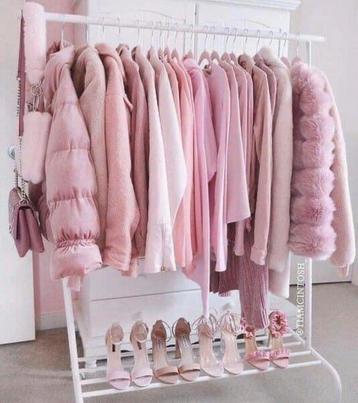 LA VIE EN ROSE  t-shirts mt 38 rose beschikbaar voor biedingen