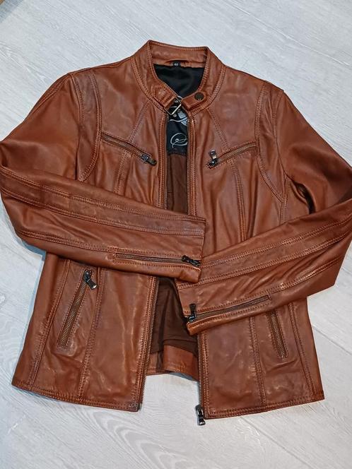 Cognac-kleurig 100% lamslederen damesjasje., Kleding | Dames, Jassen | Zomer, Zo goed als nieuw, Maat 38/40 (M), Bruin, Ophalen of Verzenden